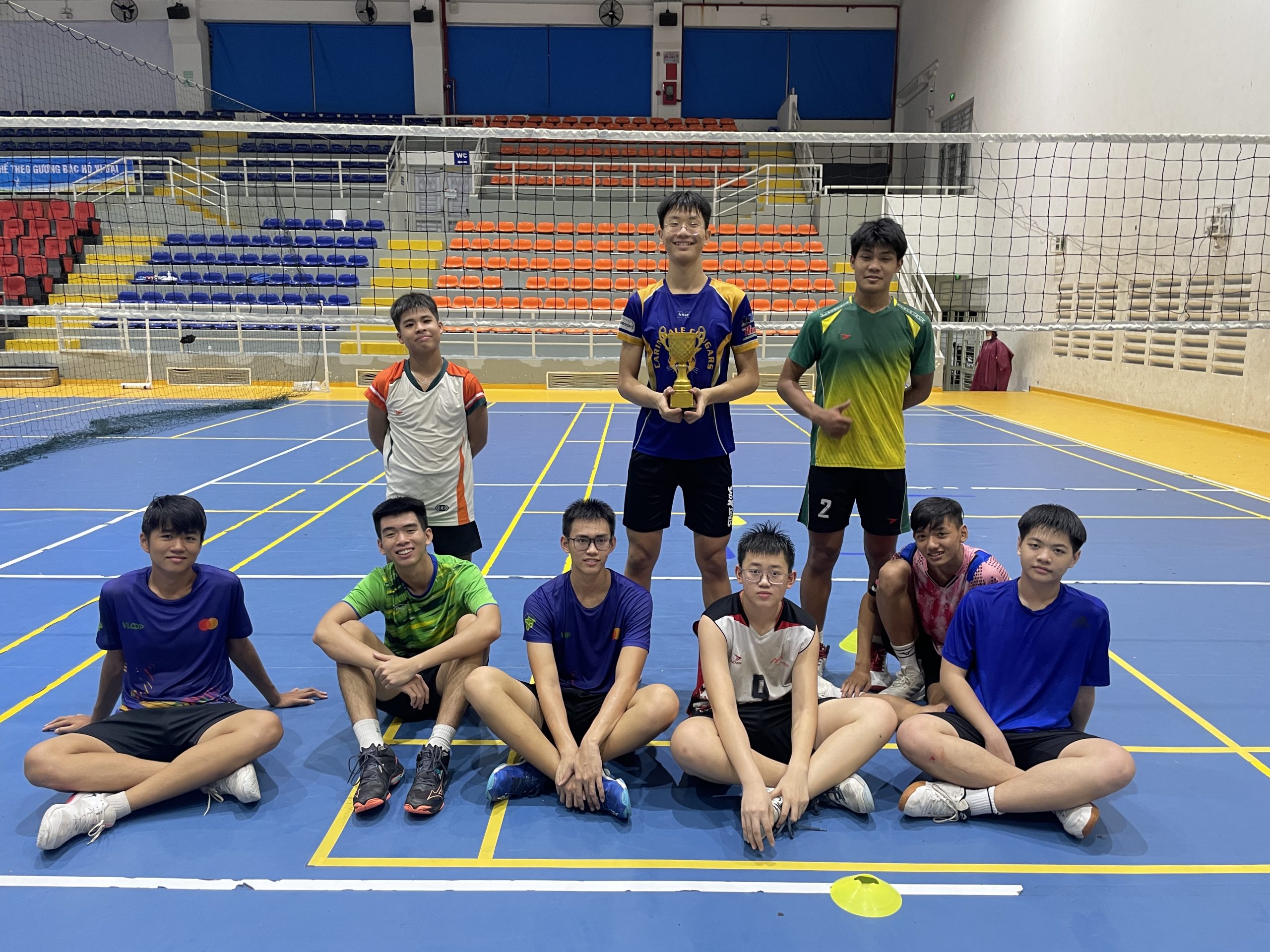 Kiệt- 1m91- 14 tuổi- đẹp trai thông minh học giỏi.